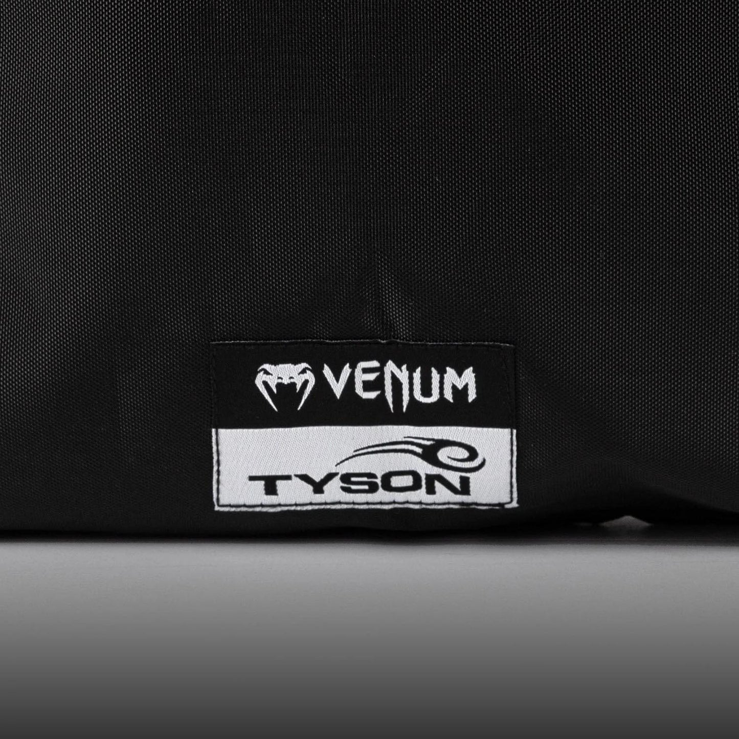 VENUM - Mike Tyson Boxhandschuhe, schwarz-weiß