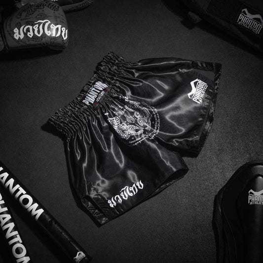Phantom - Muay Thai Shorts Sak Yant - Schwarz
