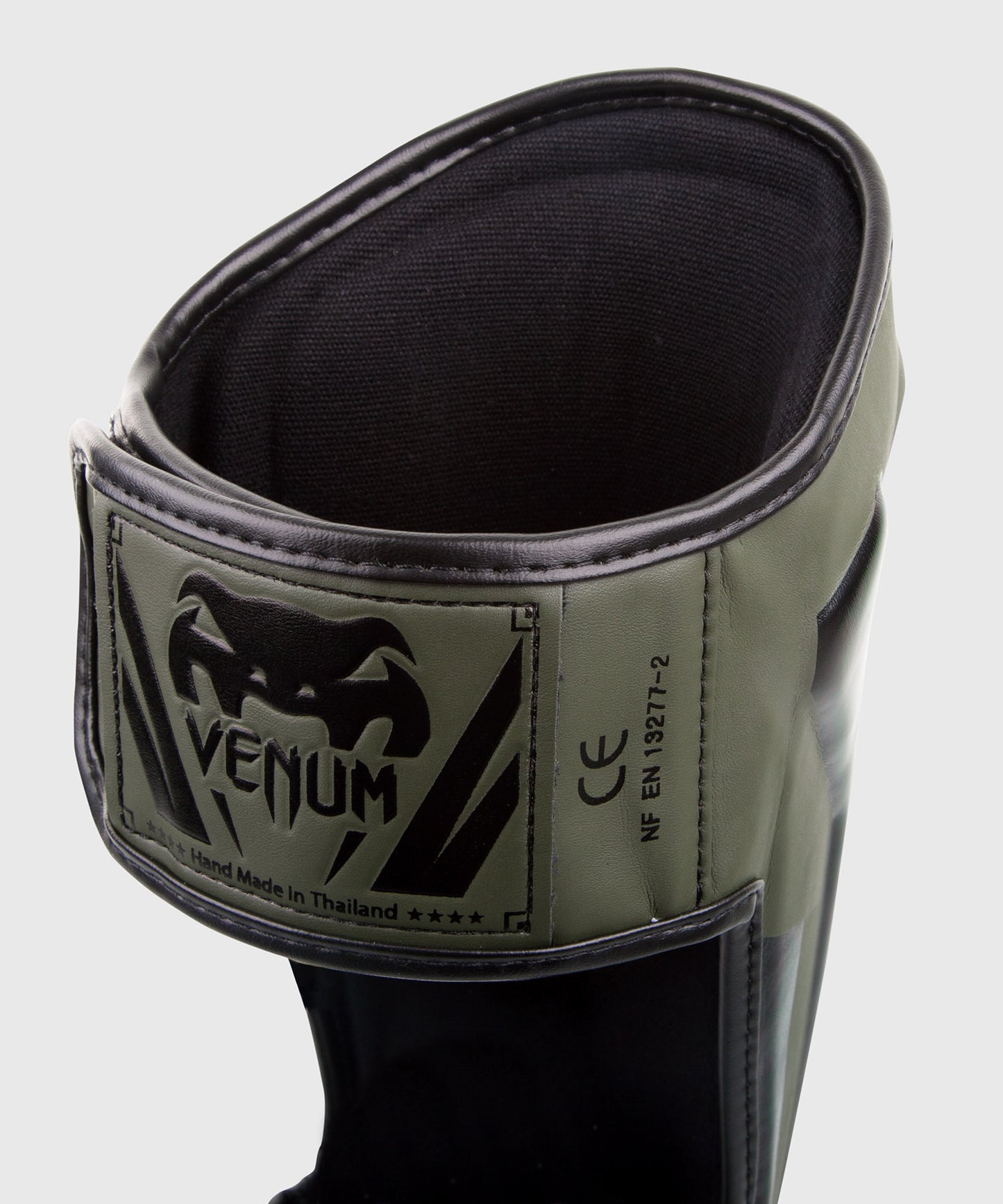 VENUM -  ELITE STANDUP SHIN GUARDS - KHAKI/BLACK