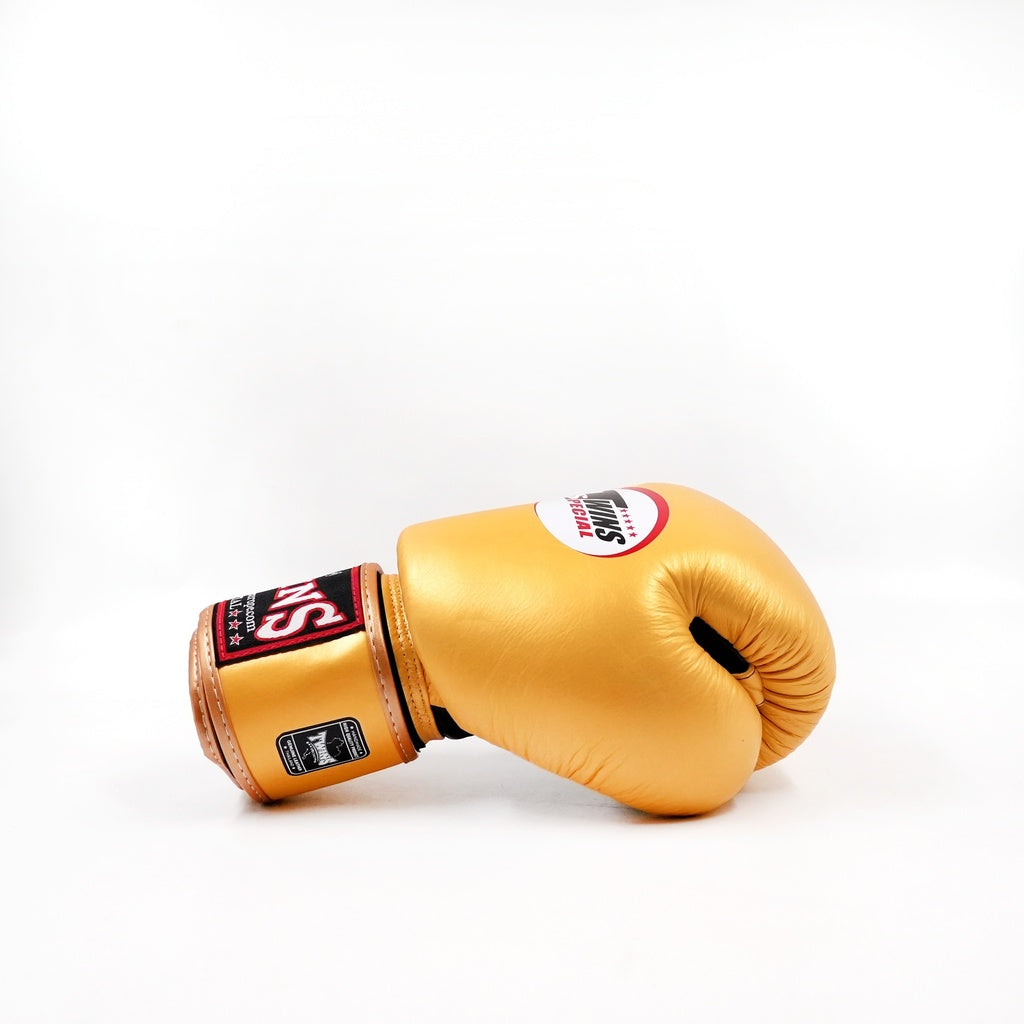 Twins - Special BGVL 3 „Air-Flow“ Boxhandschuhe Gold/Schwarz